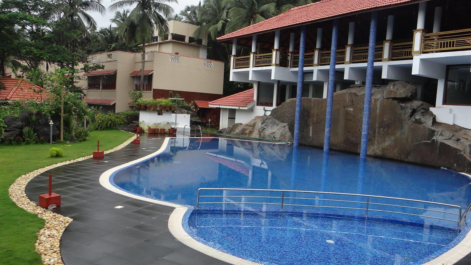 Vascodagama Beach Resort Kappad Bagian luar foto